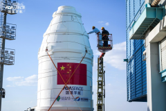 卫星同时搭80亿参数的天基模子